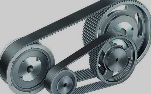 What are the key advantages of flat belts